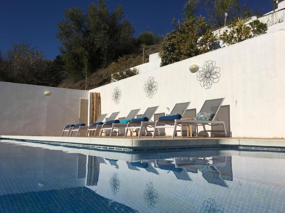 B&B And Apartments Cortijo La Zapatera Canillas de Aceituno ภายนอก รูปภาพ
