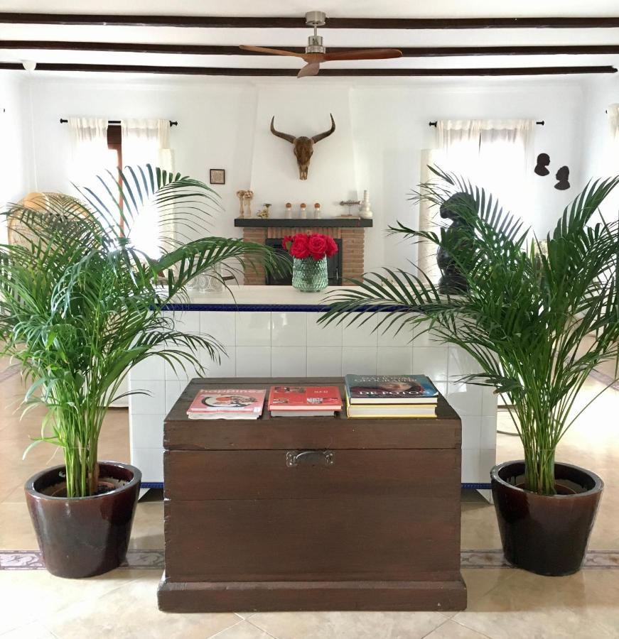 B&B And Apartments Cortijo La Zapatera Canillas de Aceituno ภายนอก รูปภาพ