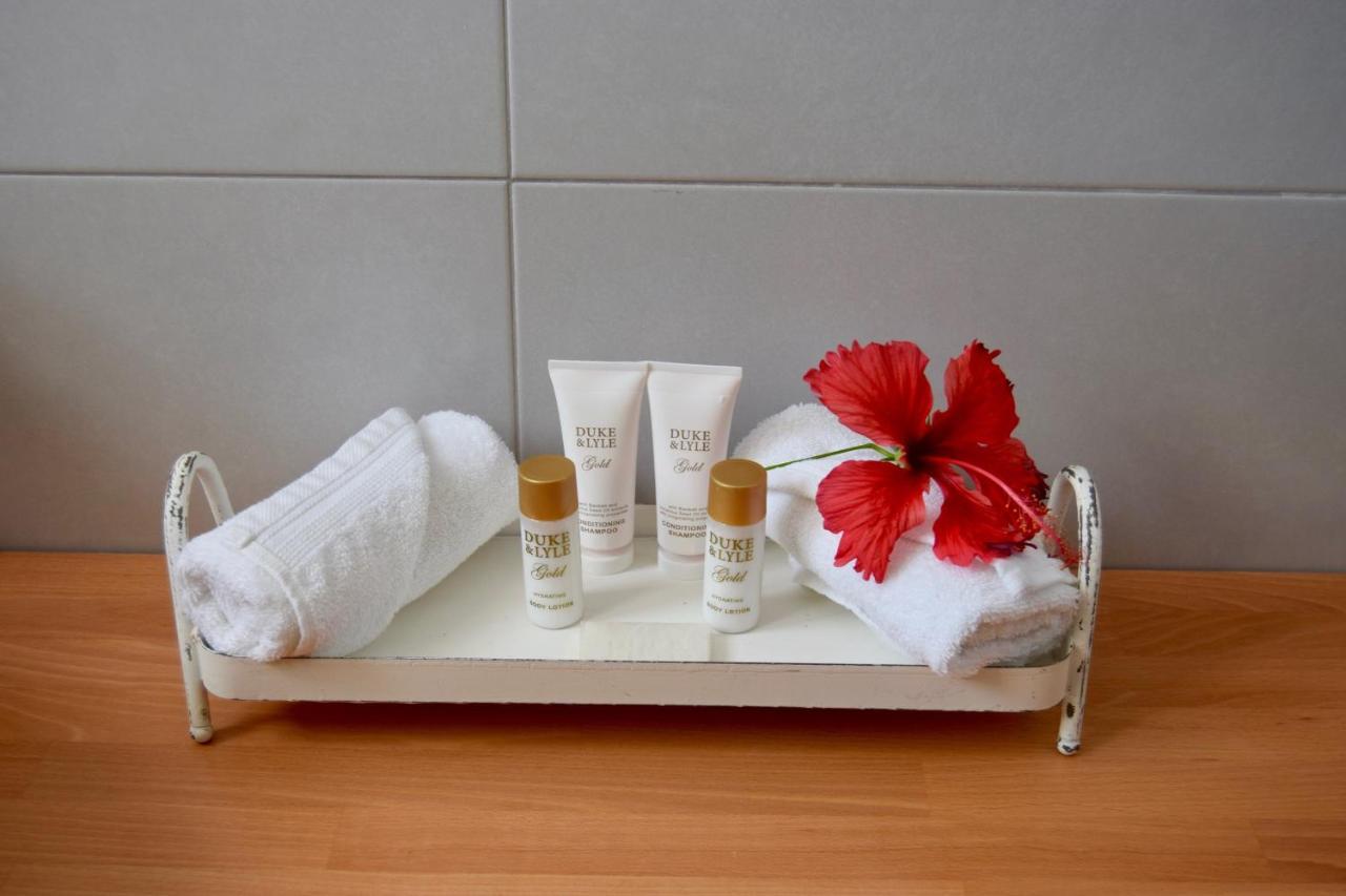 B&B And Apartments Cortijo La Zapatera Canillas de Aceituno ภายนอก รูปภาพ