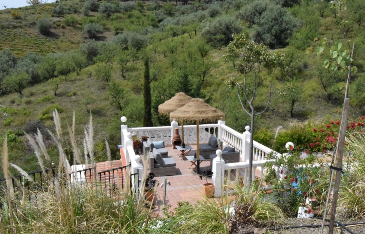 B&B And Apartments Cortijo La Zapatera Canillas de Aceituno ภายนอก รูปภาพ